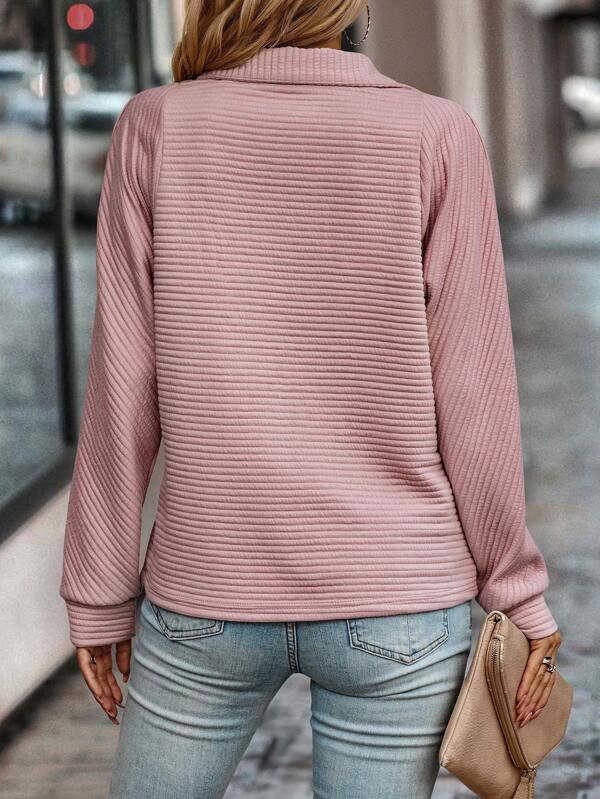 Viola - Chic V-Neck Sweater