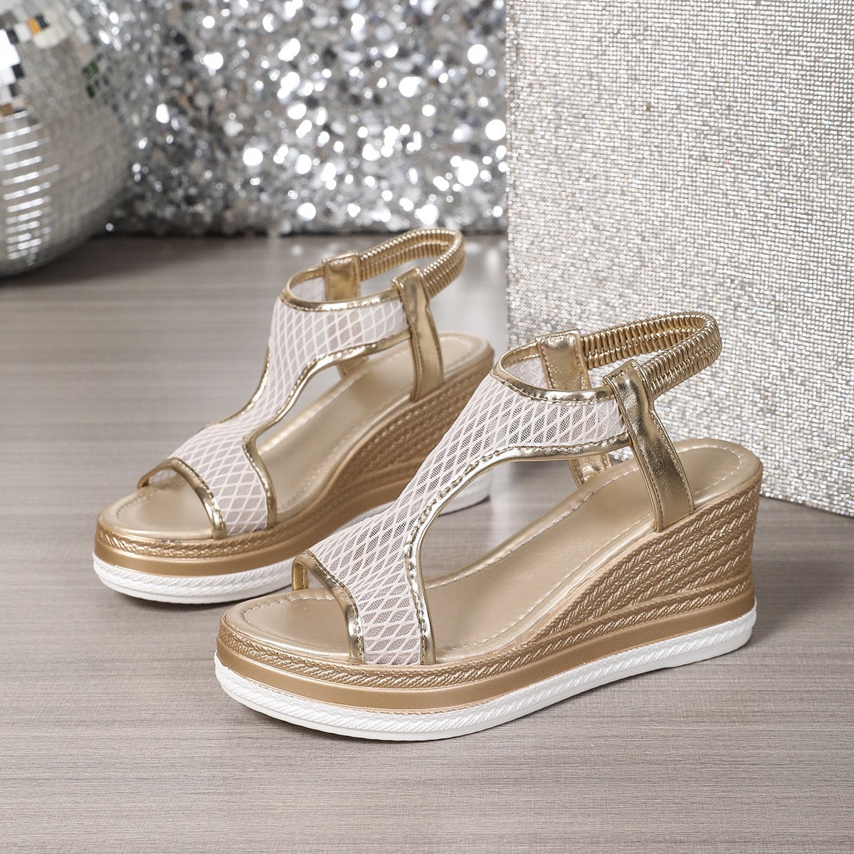 Elegant orthopedic slip-on sandals for women with wedge heel