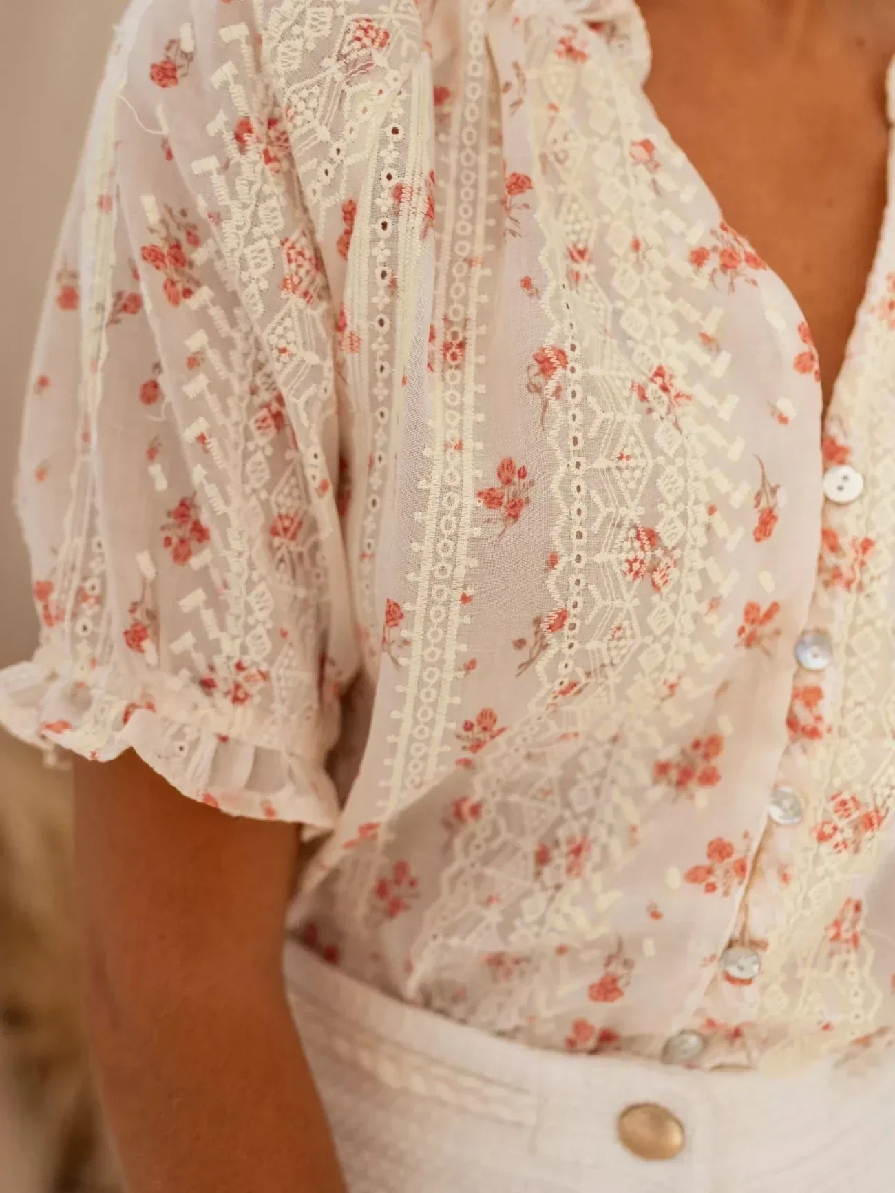 Floral Blouse with Summery Charm